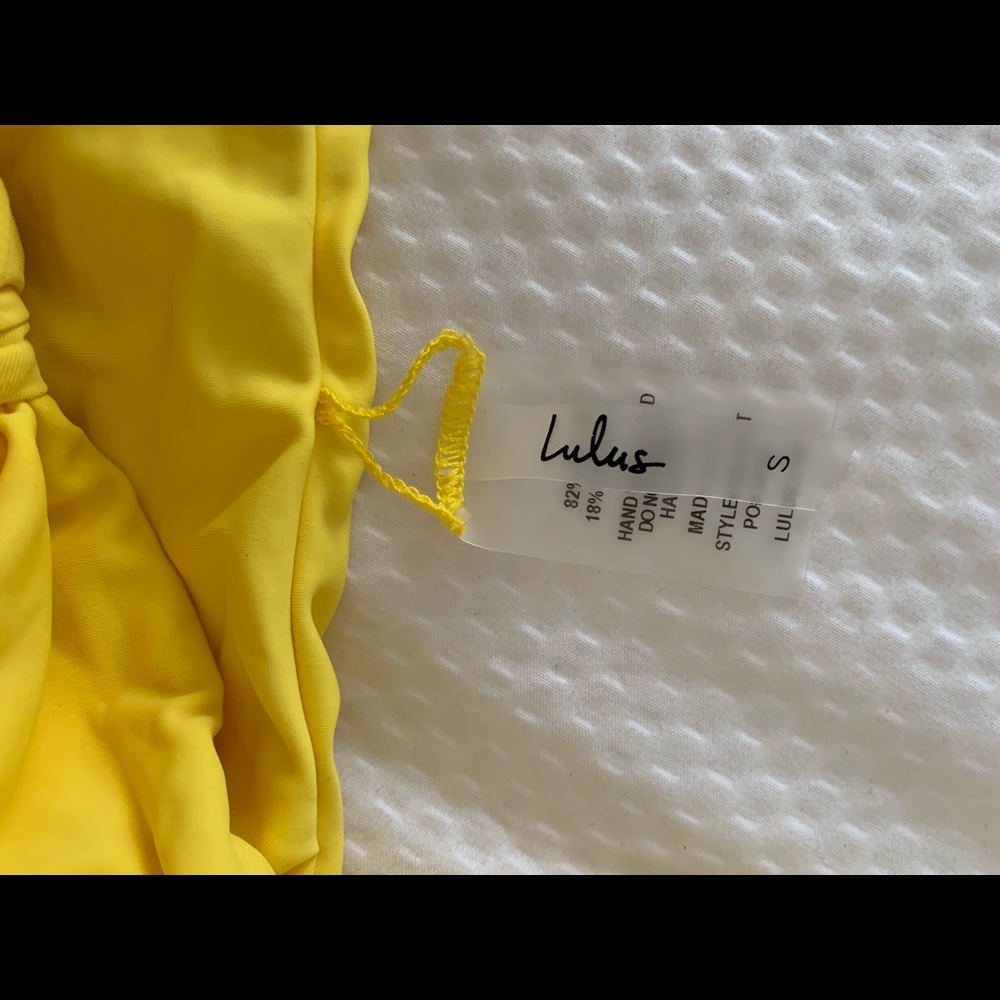 Lulus yellow bikini - Picture 3 of 3